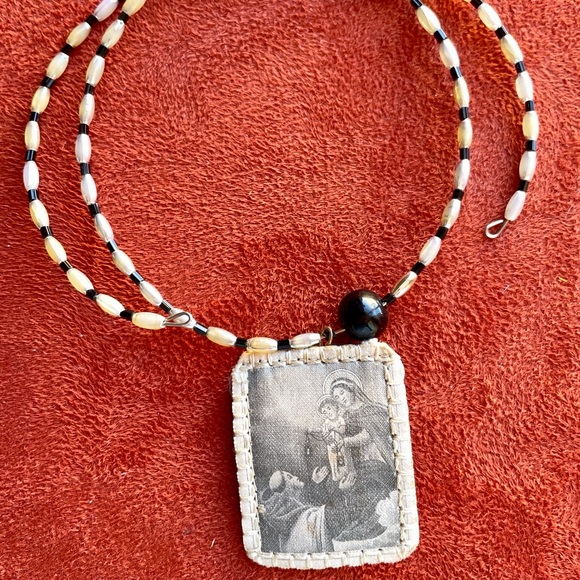 Artisan Handmade VINTAGE SCAPULAR Beaded Choker NECKLACE - Picture 8 of 11